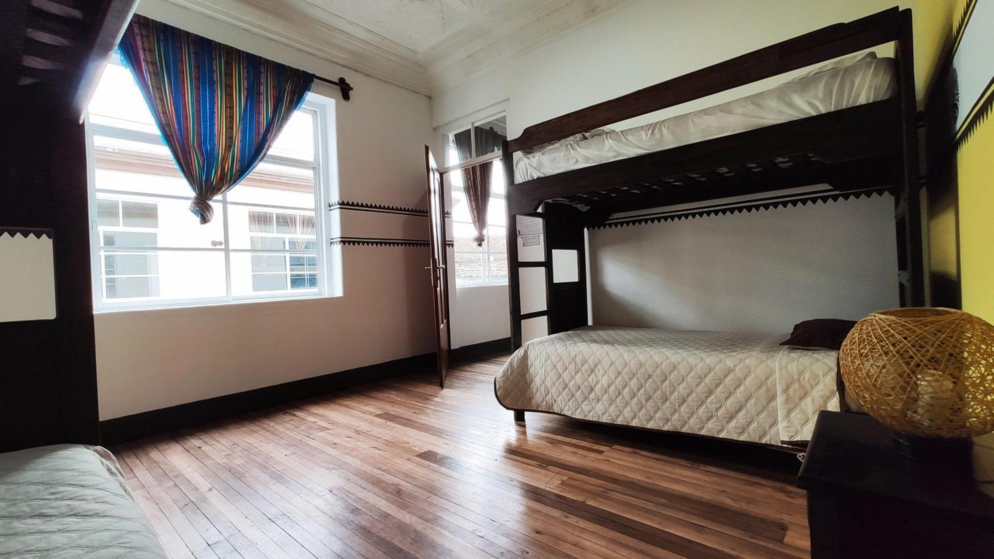 Hostal Yakumama Cuenca Szoba fotó